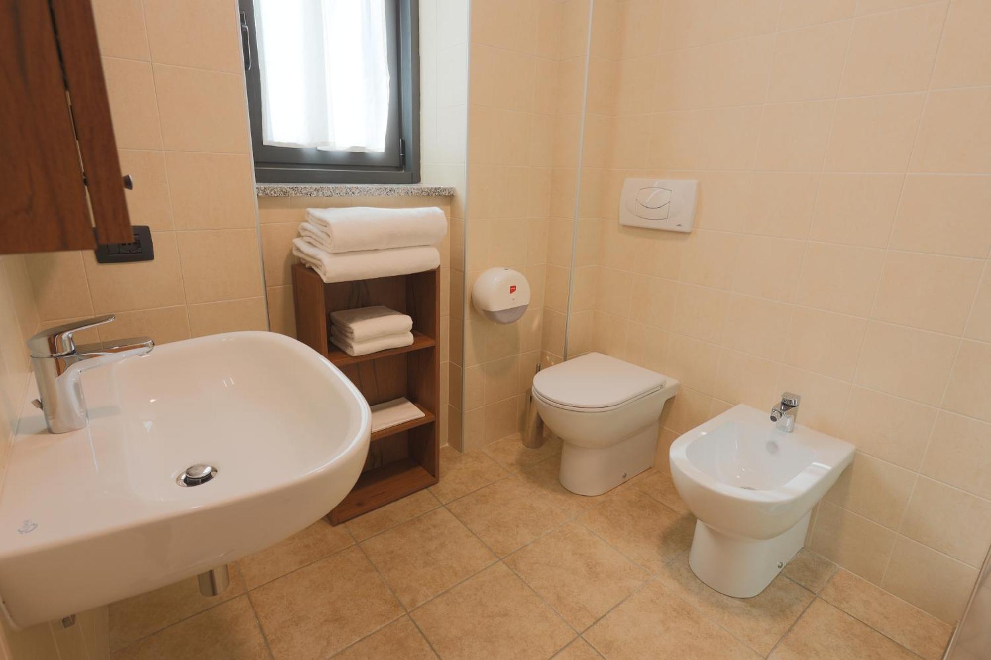 Corte Milano Rozzano Zimmer foto